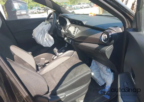 2020 Nissan Kicks Sv Xtronic Cvt из США, поврежденный, VIN 3N1CP5CV6LL529069